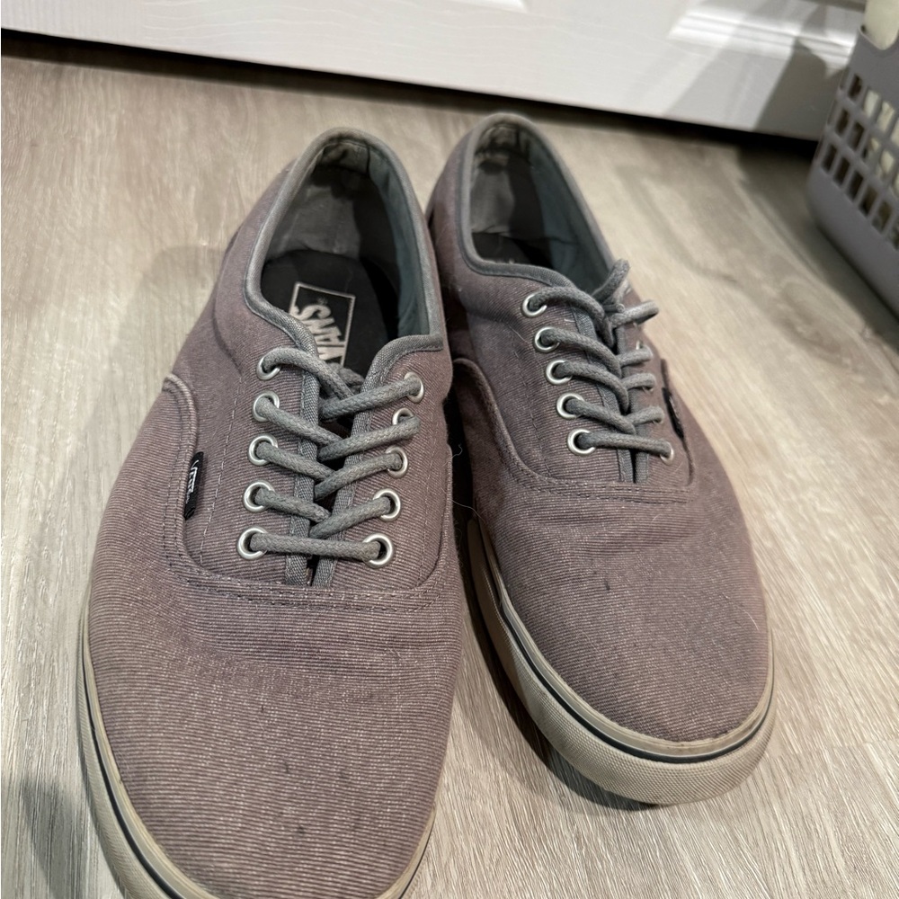 Vans Men's Gray Canvas Authentic Low-Pro Era Sneakers (LPE)